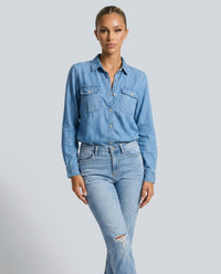 Blusa vaquera de manga larga con botones y cuello camisero para mujer