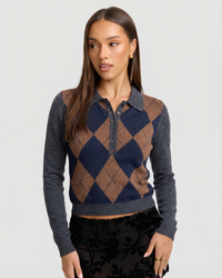 Polo de punto de rombos con botones y manga larga para mujer