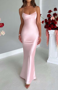 Refinado vestido largo rosa de fiesta y de gala con brillo suave | Maxi