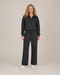 Conjunto mujer holgado con media cremallera y pantalones anchos