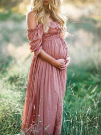 Elegante vestido premamá boho chic de invitada de boda con escote barco | Midi