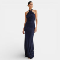 Estiloso vestido largo ajustado de fiesta con cuello halter y espalda descubierta | Maxi