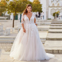 Elegante vestido de novia princesa de invitada de boda con encaje escote en V y manga tres cuartos | Maxi