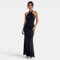 Elegante vestido largo de fiesta con cuello halter espalda abierta y cintura marcada | Maxi