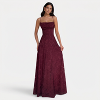Estiloso vestido ajustado de fiesta y de invitada de boda con espalda descubierta y lazos | Midi
