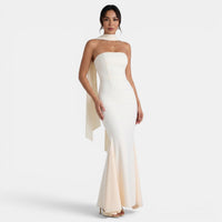 Refinado vestido largo de fiesta de invitada de boda con corte sirena y cuello halter | Maxi