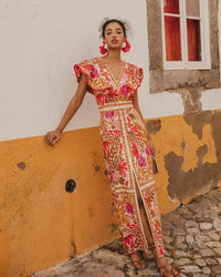 Elegante vestido largo floral de fiesta con escote en V y mangas con volantes | Maxi