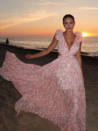 Elegante vestido largo rosa floral de invitada de boda y de fiesta con volantes | Maxi