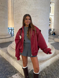 Relajada cazadora bomber de mujer oversize con cierre de cremallera | Otoño